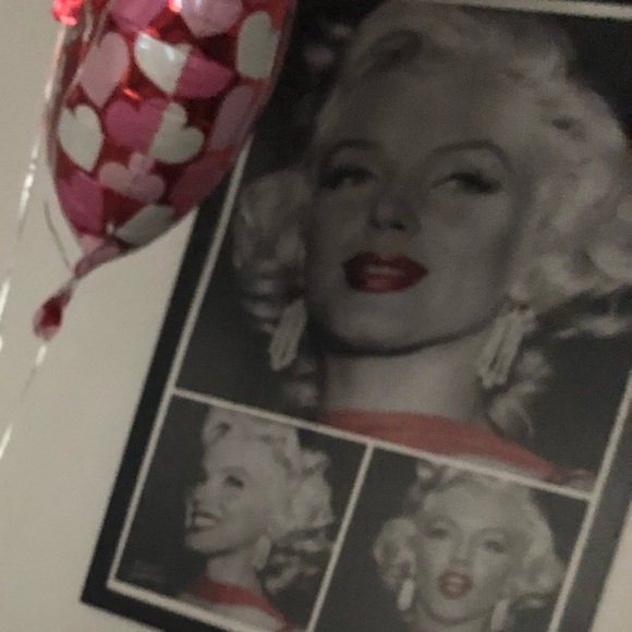 Meet your Posher, Ivette - Picture 1 of 1